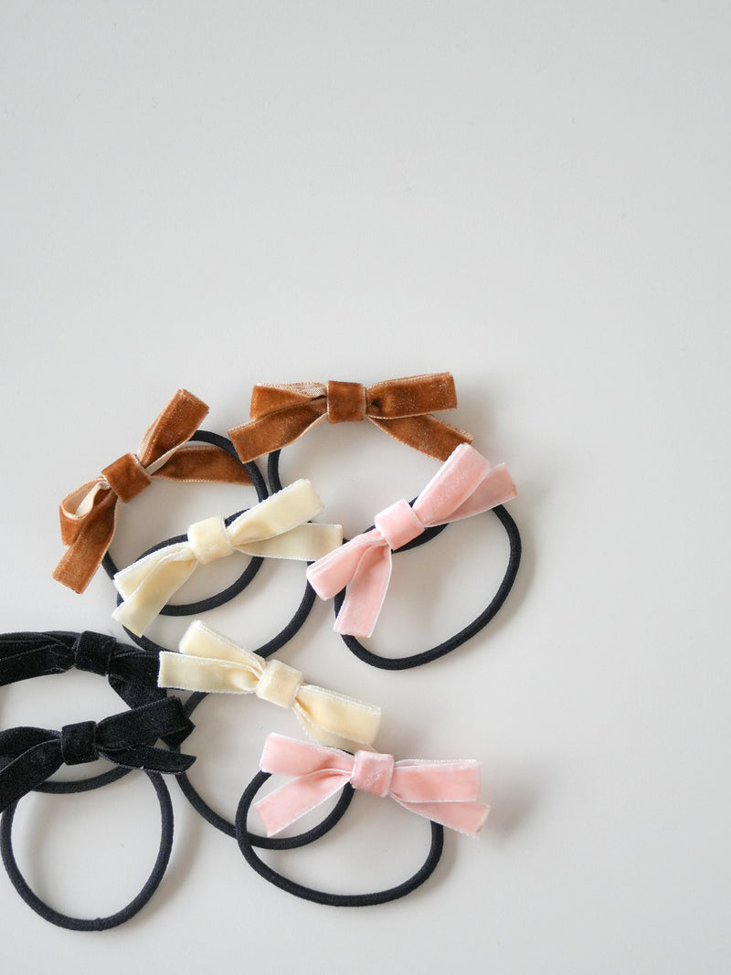 Ribbon hair tie